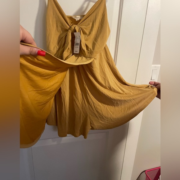 NWT PacSun Mustard Romper - Picture 7 of 7